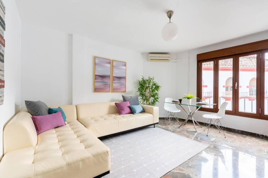 Apartamento Behouse Sierpes Sevilla Exterior foto